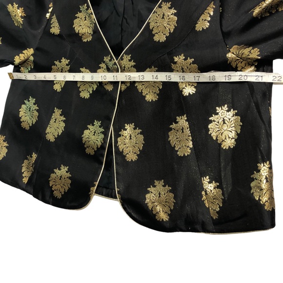 Sera B 100% Silk Oriental style Embossed cropped Blazer vintage made in USA - Picture 9 of 16